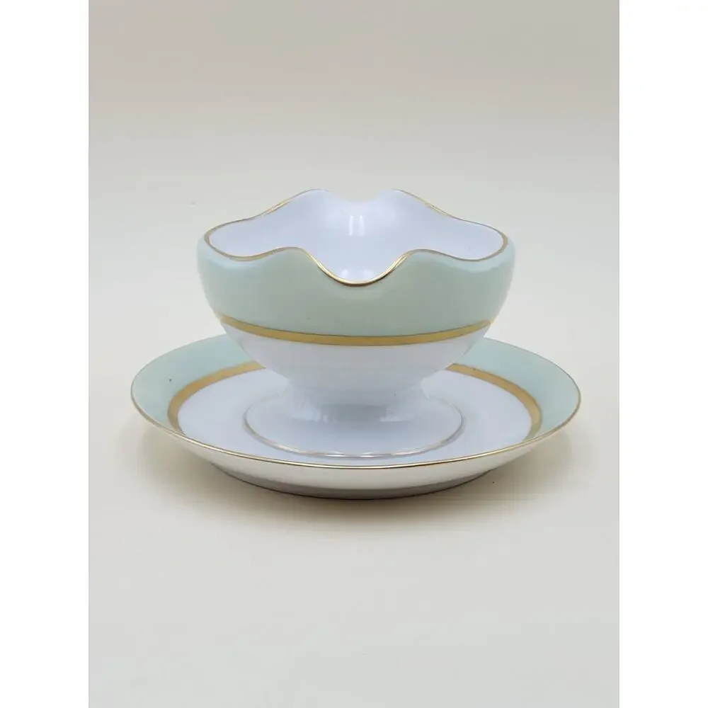 Tirschenreuth Clyde 4245 Gravy Boat with plate Medium Mint Green Porcelain